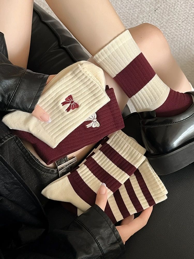  Tất Thêu Nơ Dài 