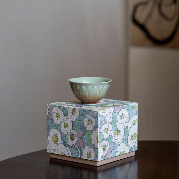  Tách Trà Men Ngọc Nổi Cánh Hoa 