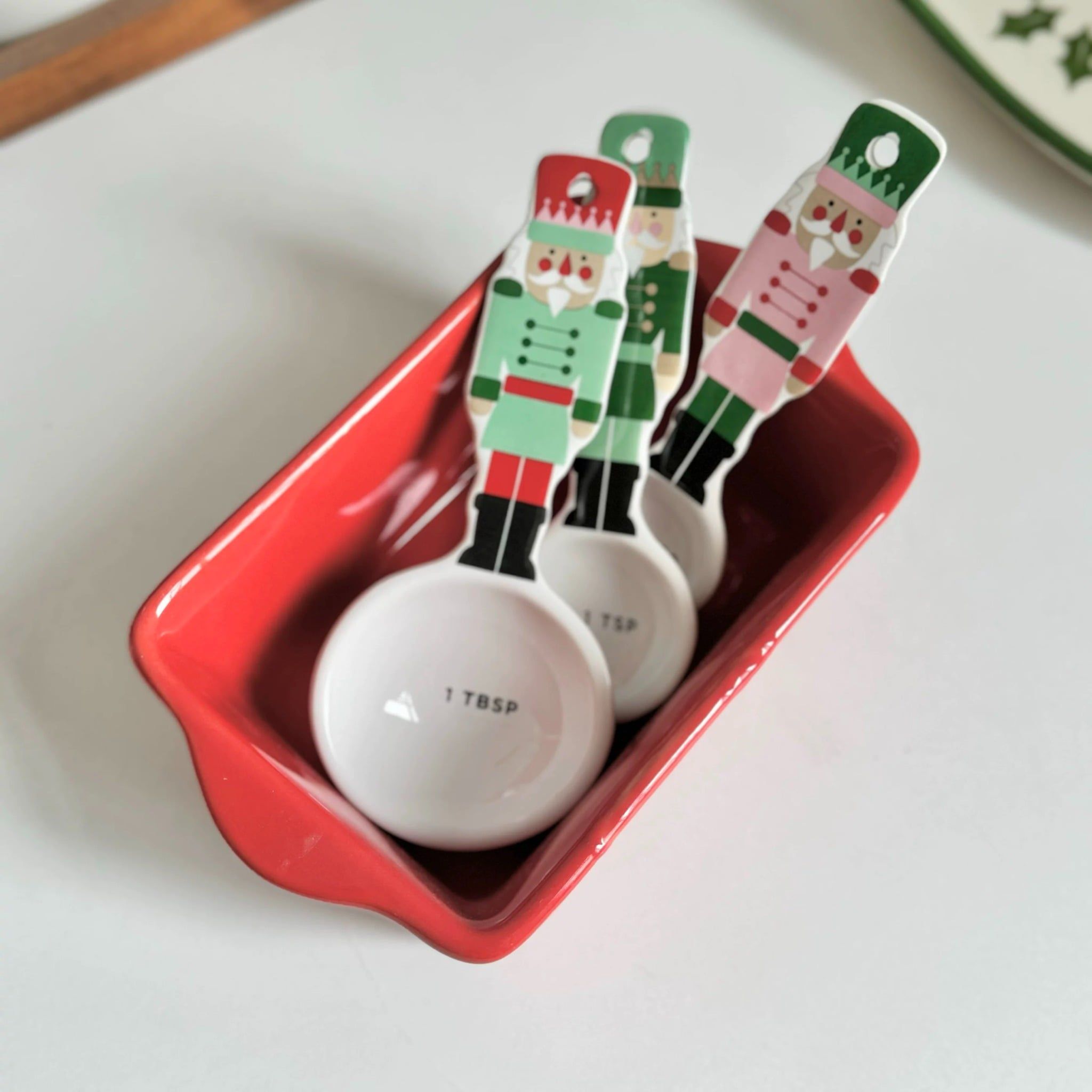  Set Thìa Đong Người Lính Kẹp Hạt Dẻ 