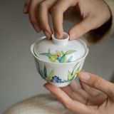  Chén Trà Hoa Thuỷ Tiên Vẽ Tay 