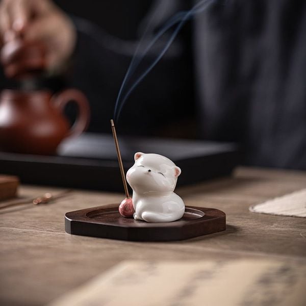  Đốt Trầm Mèo Con 