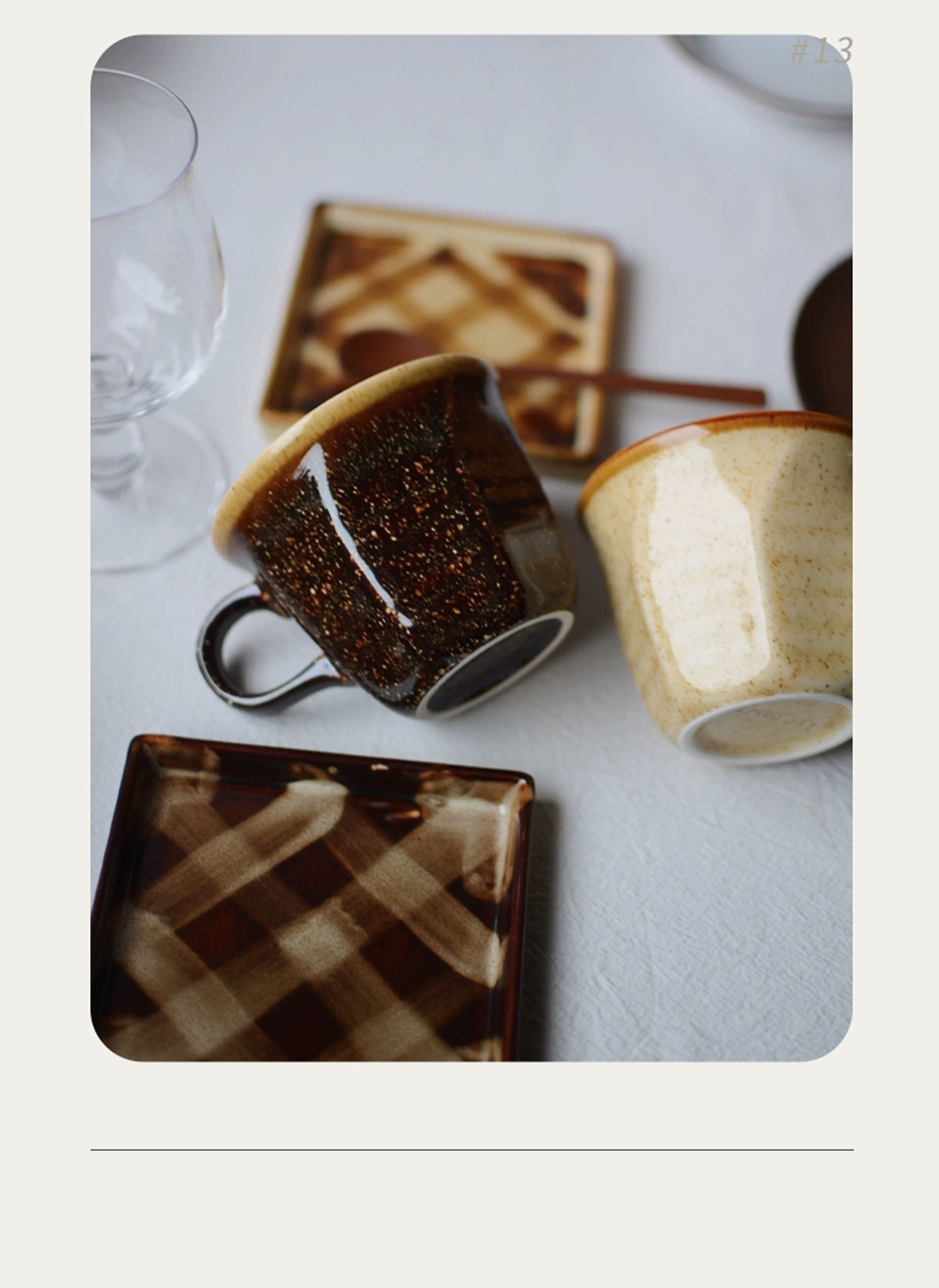  Ly Cafe Vẽ Tay Màu Nâu Cổ 