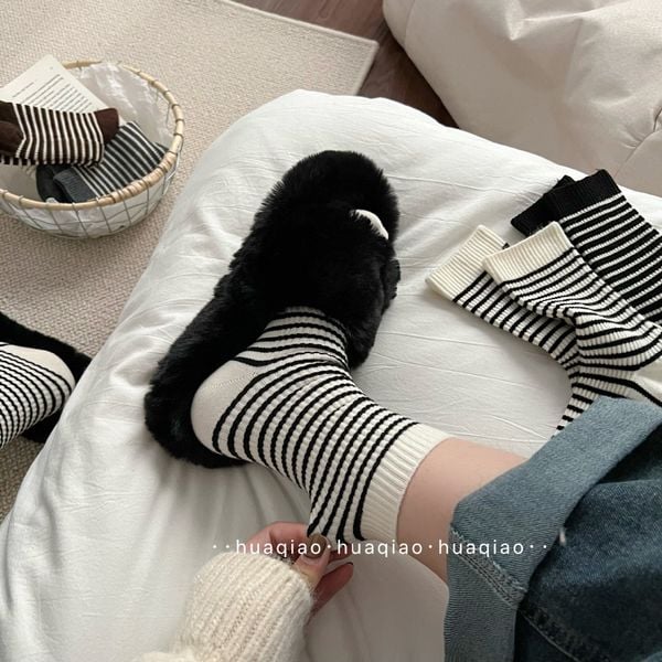  Tất Len ​​Thỏ Sọc Cổ Điển 