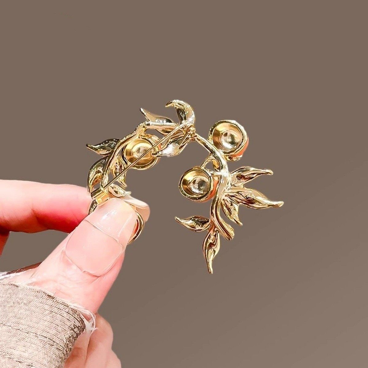  Cài Áo Quả Hồng Lá Xanh 