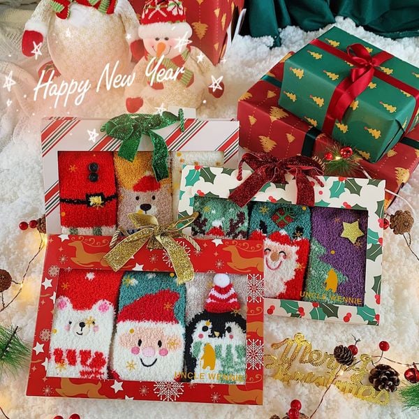  Set 3 Tất Nhung San Hô Christmas 