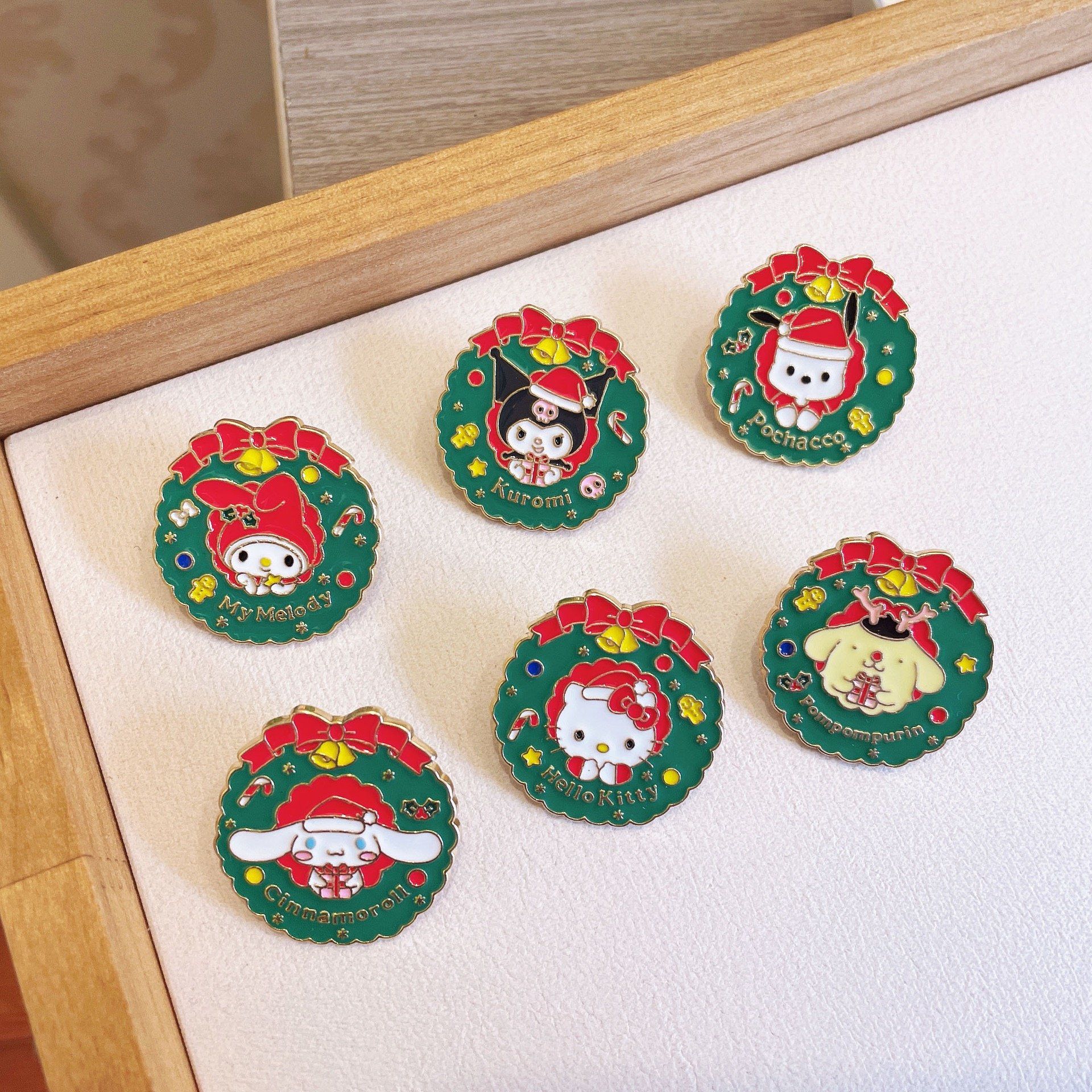  Pin Cài Áo Hoạt Hình Christmas 