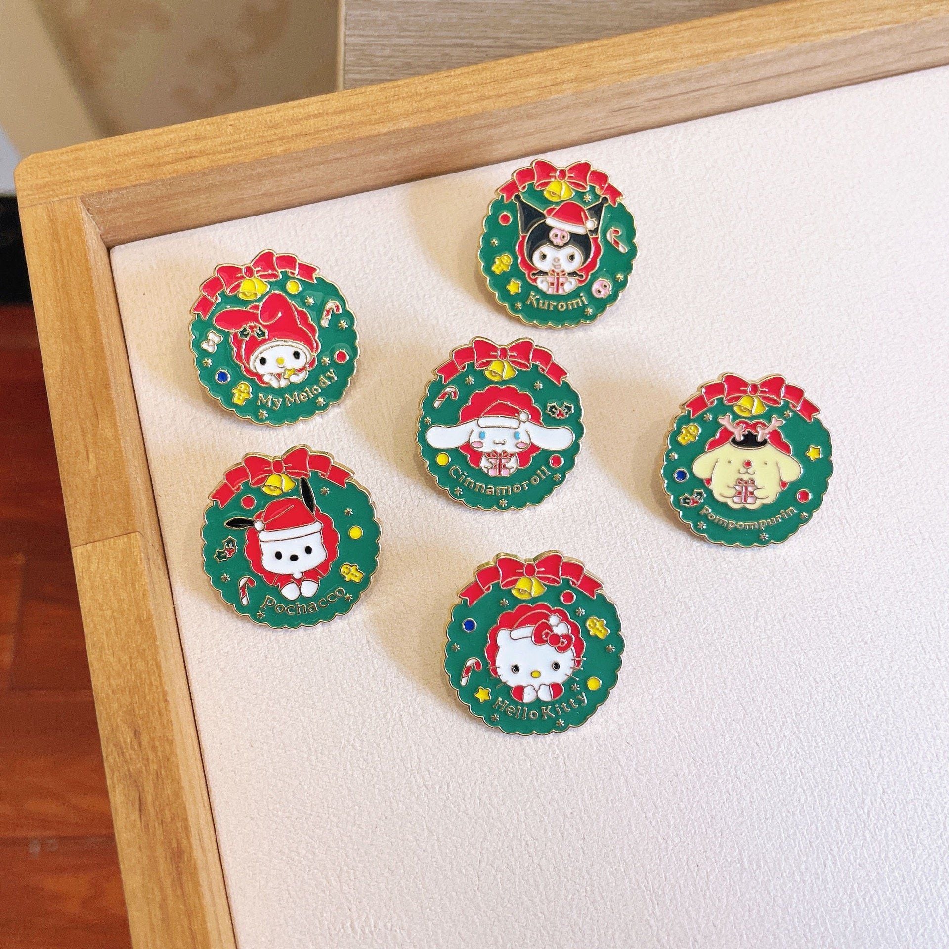  Pin Cài Áo Hoạt Hình Christmas 