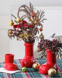  Bình Hoa Gốm Dáng Đôi Ủng 