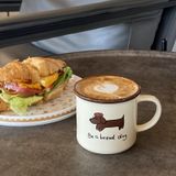  Cốc Be A Bread Dog 