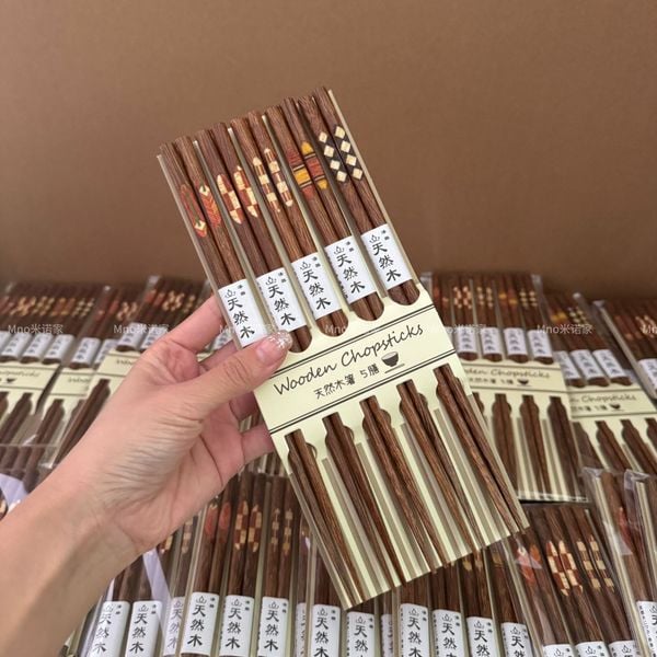  Set Đũa Gỗ Óc Chó Yosegi 