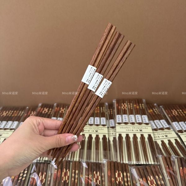  Set Đũa Gỗ Óc Chó Yosegi 