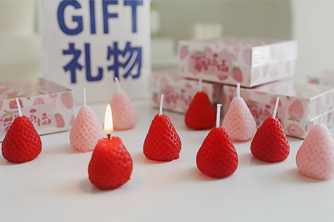  Set Nến Thơm Dâu Tây (4 Nến) 