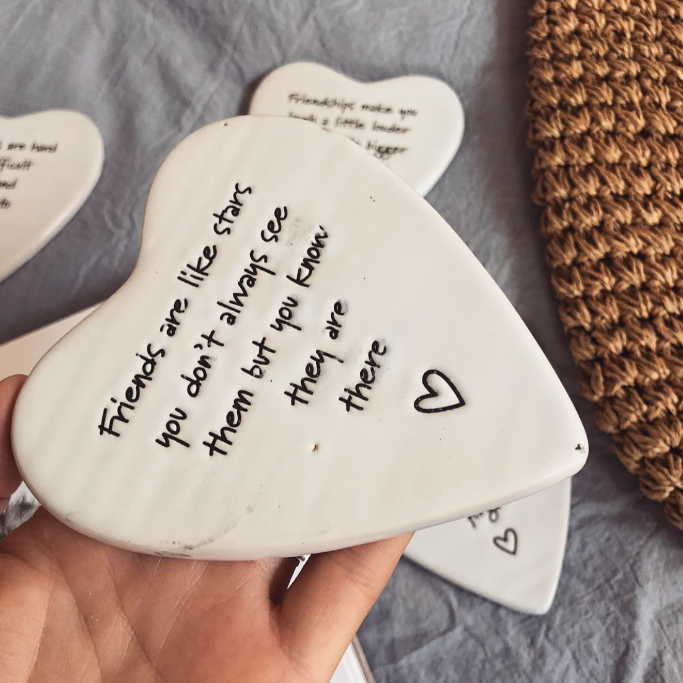  Lót Cốc Trái Tim Friends 