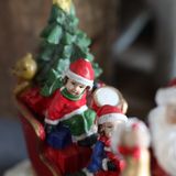  Tượng Santa Rung Chuông 