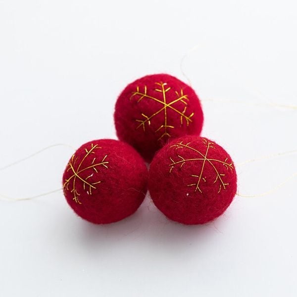  Bông Tròn Treo Cây Thông 