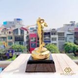 Tượng người đánh Golf mạ vàng 24K