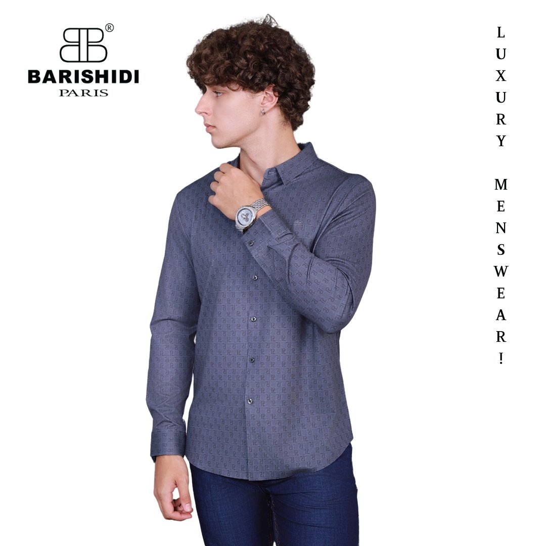 Ao so mi Cashmere chu PL khong duong may - Ghi - SMX25-2408019