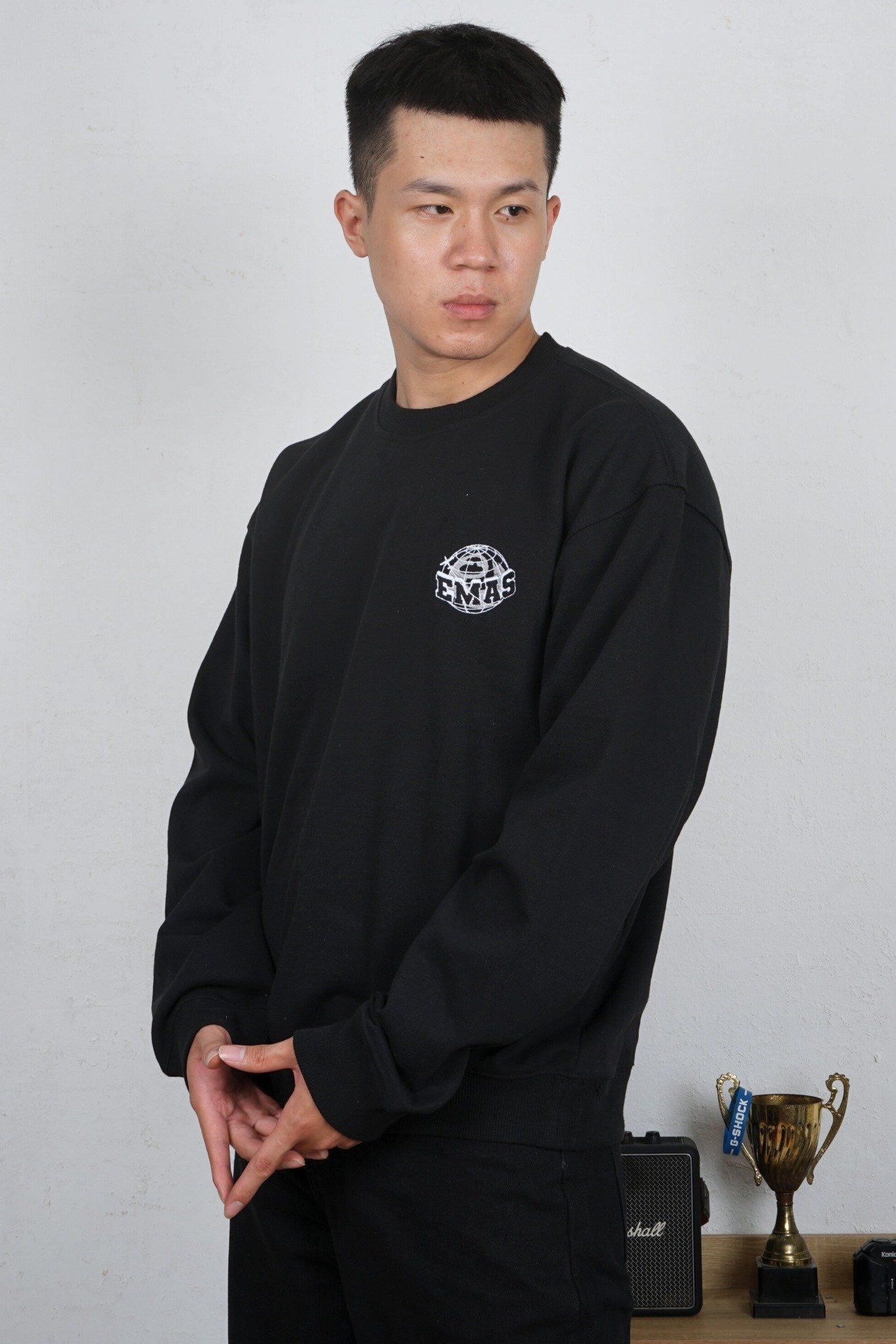  BLACK GLOBE EMAS SWEATSHIRT 