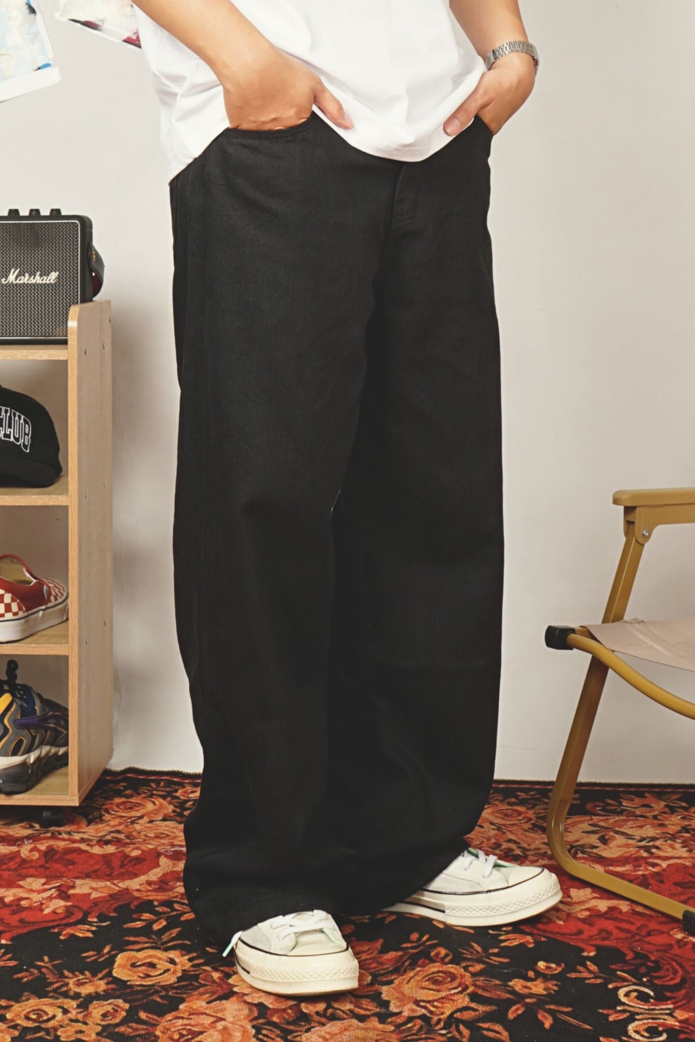  BLACK RELAXED FIT JEANS 