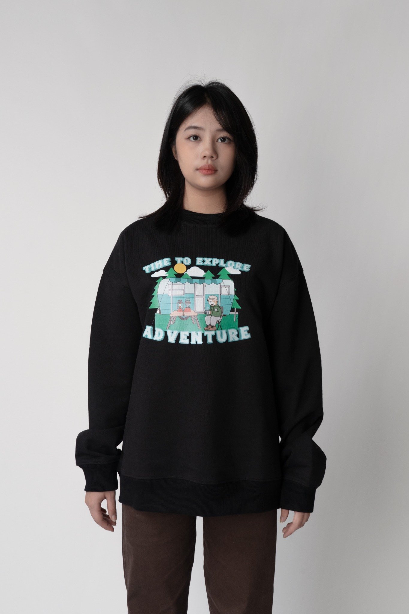  BLACK CAMPING SWEATSHIRT 