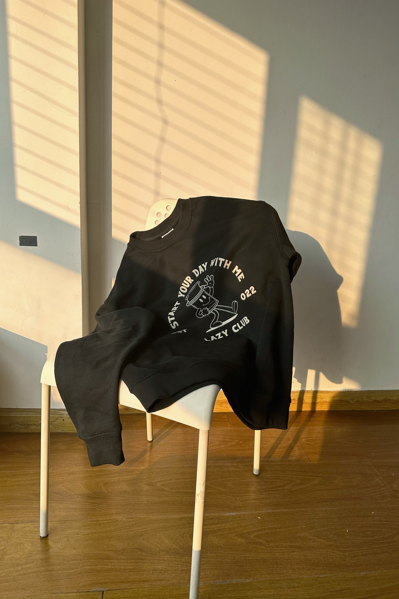  BLACK COFFEE SWEATSHIRT 