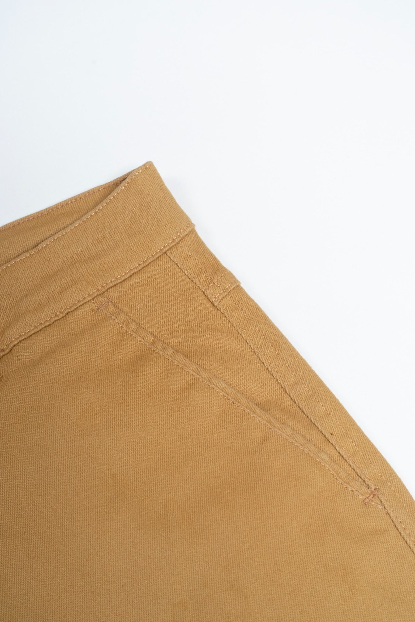  DARKBEIGE BASIC CHINO PANTS 