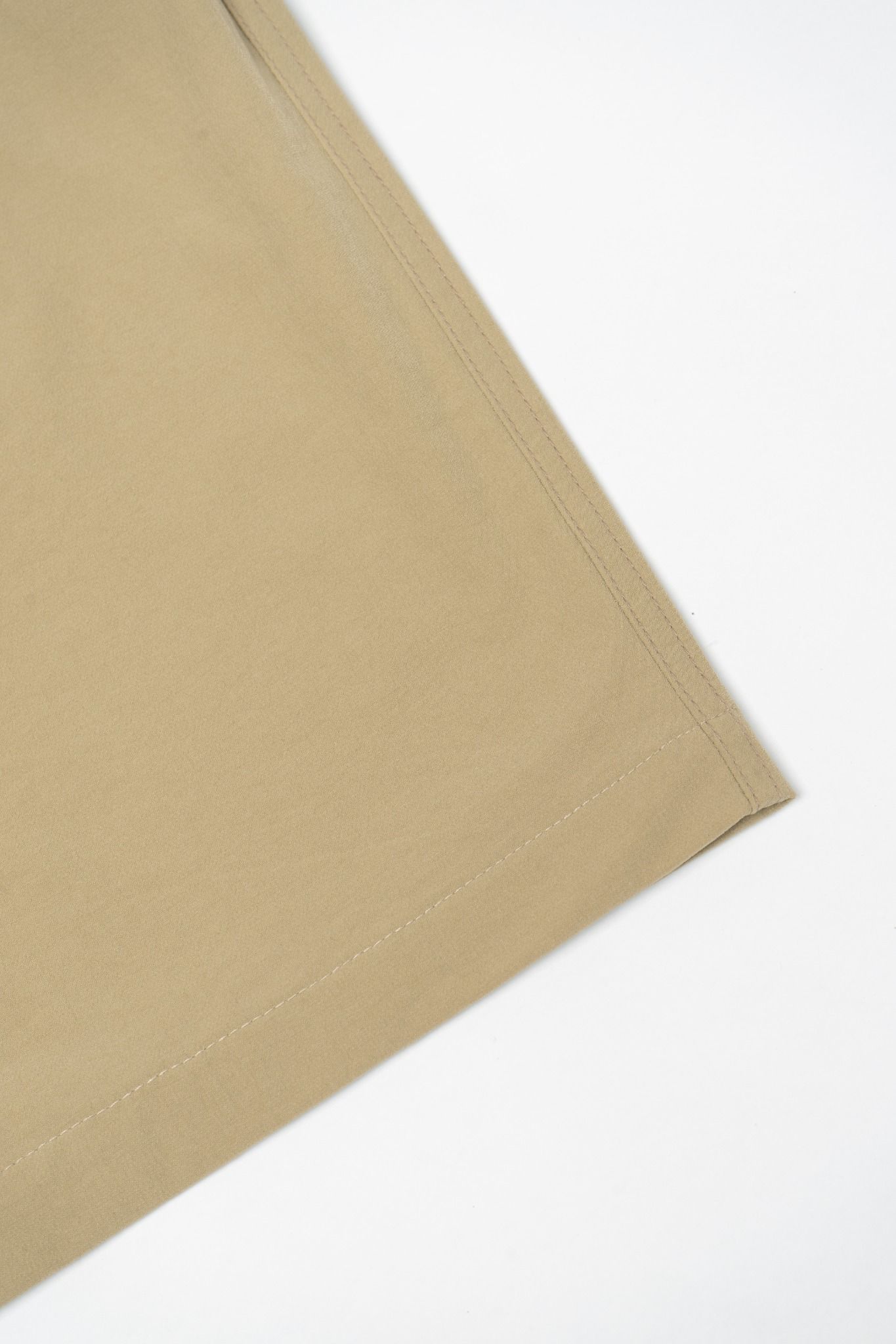  BEIGE WIND E SHORTS 