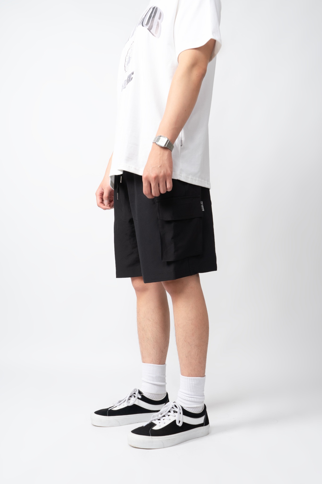  BLACK WIND CARGO SHORTS 