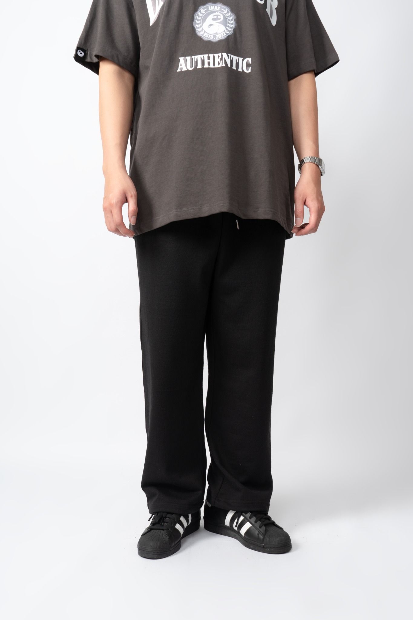  BLACK STRING V2 SWEATPANTS 