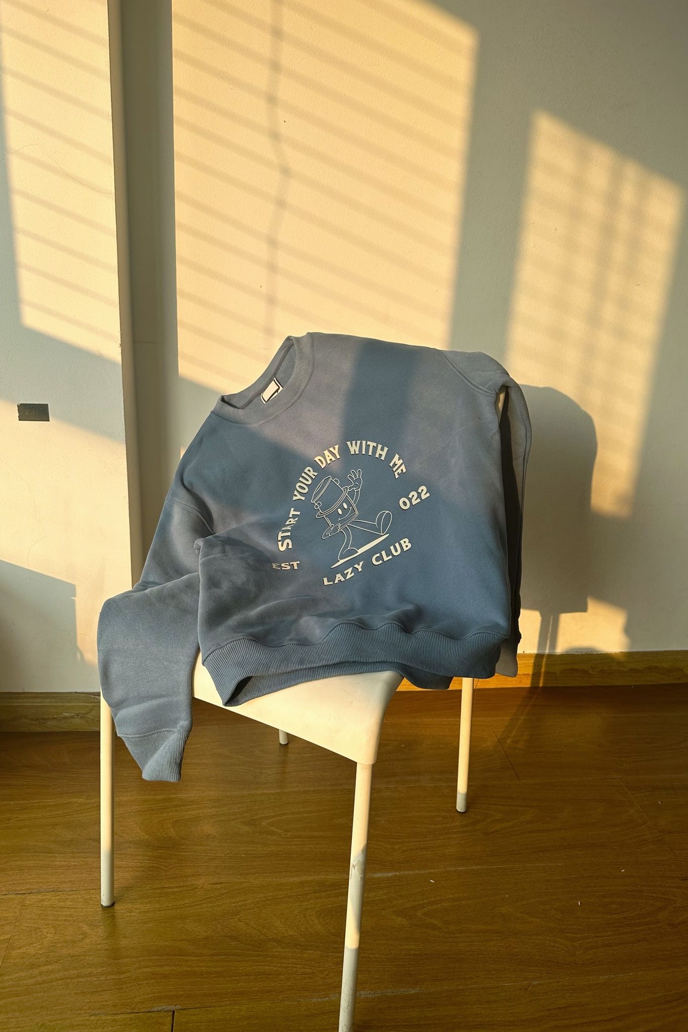  BLUE COFFEE SWEATSHIRT 