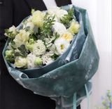 Giấy Bóng Mờ Viền Khung Chữ Love
