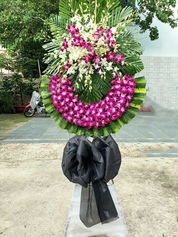 HOA VIẾNG ĐÁM TANG