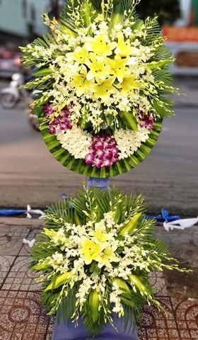 HOA VIẾNG TANG LỄ