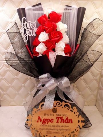 Bó Hoa Sáp 19 Bông Lưới - Tone Đỏ