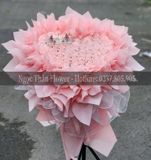 Bó hoa hồng trái tim + Vương miện