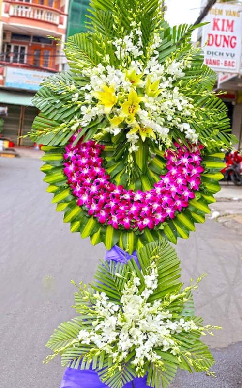 VÒNG HOA ĐÁM TANG