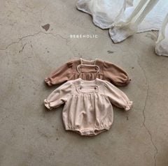 Bebeholic Body suit khuy ngực màu be - L