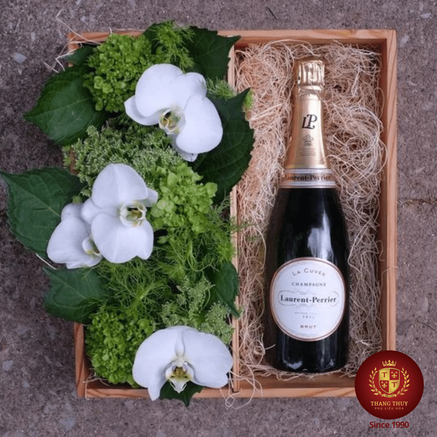 khay gỗ cắm hoa, bày hoa quả