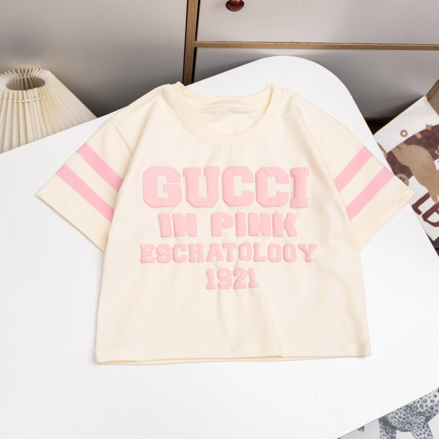 Áo Gucci chữ nổi