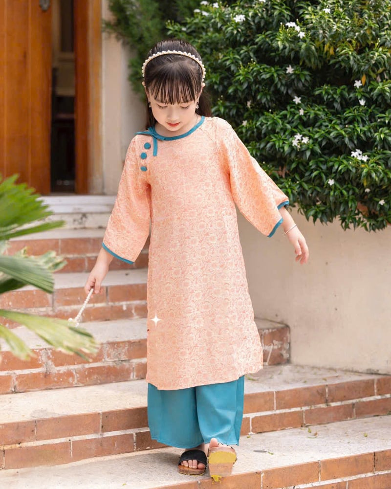 Áo dài bé gái gấm nơ