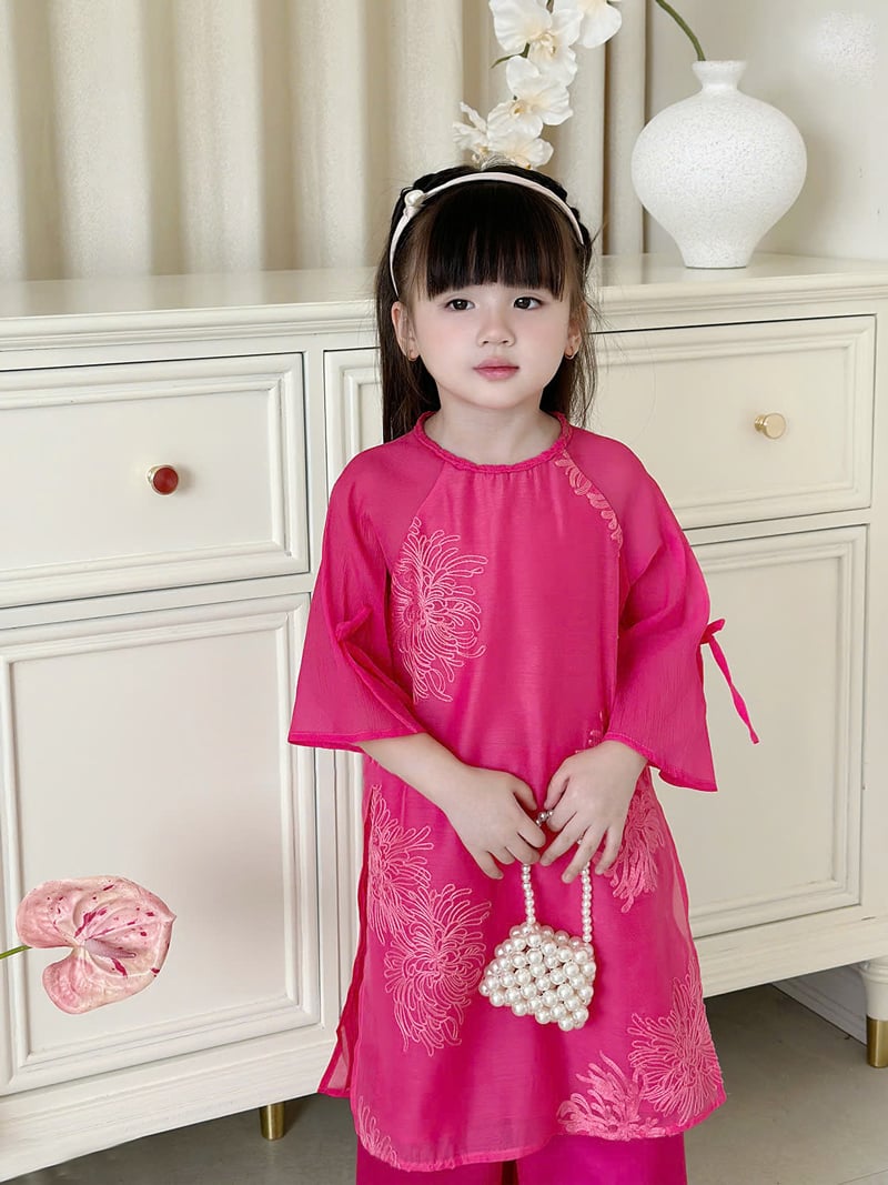 Áo dài bé gái tơ đính nơ