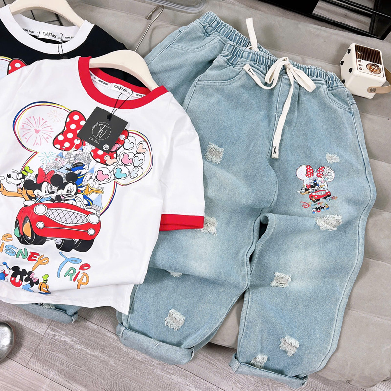 Bộ jean baggy bé gái Mickey Disney