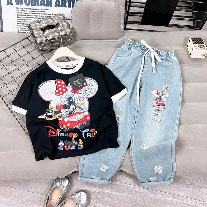 Bộ jean baggy bé gái Mickey Disney