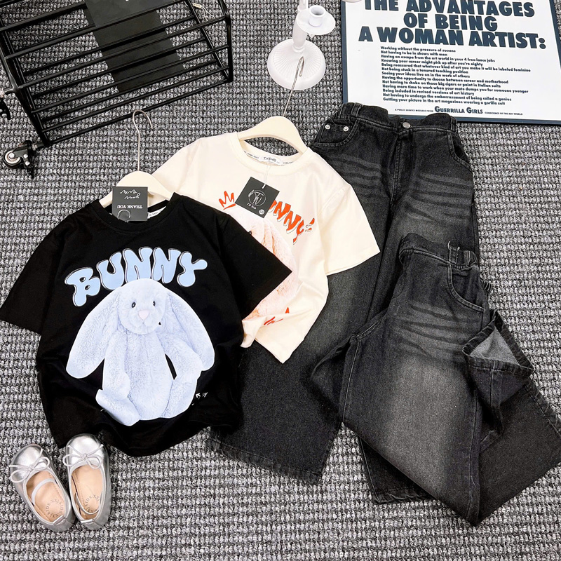 Bộ jean dài bé gái thỏ Bunny