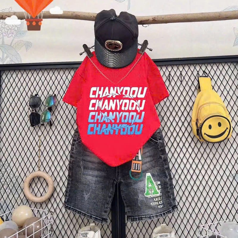 Bộ jean bé trai chữ Chanyoou