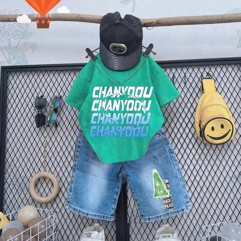 Bộ jean bé trai chữ Chanyoou