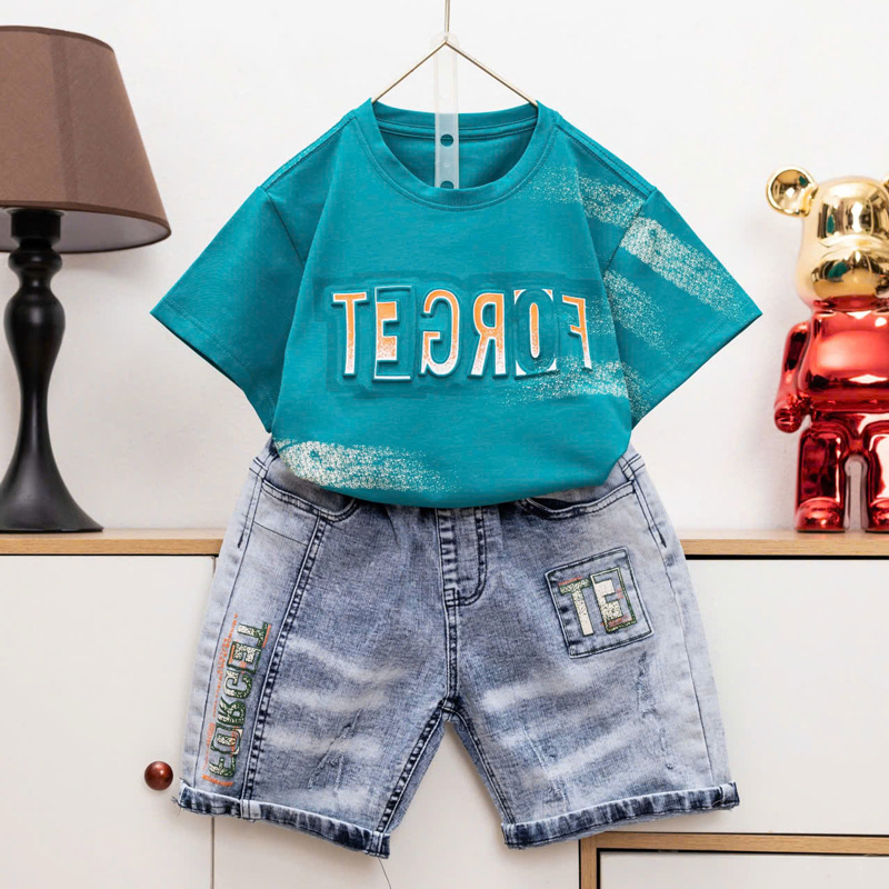Bộ jean bé trai chữ nổi Tegrof