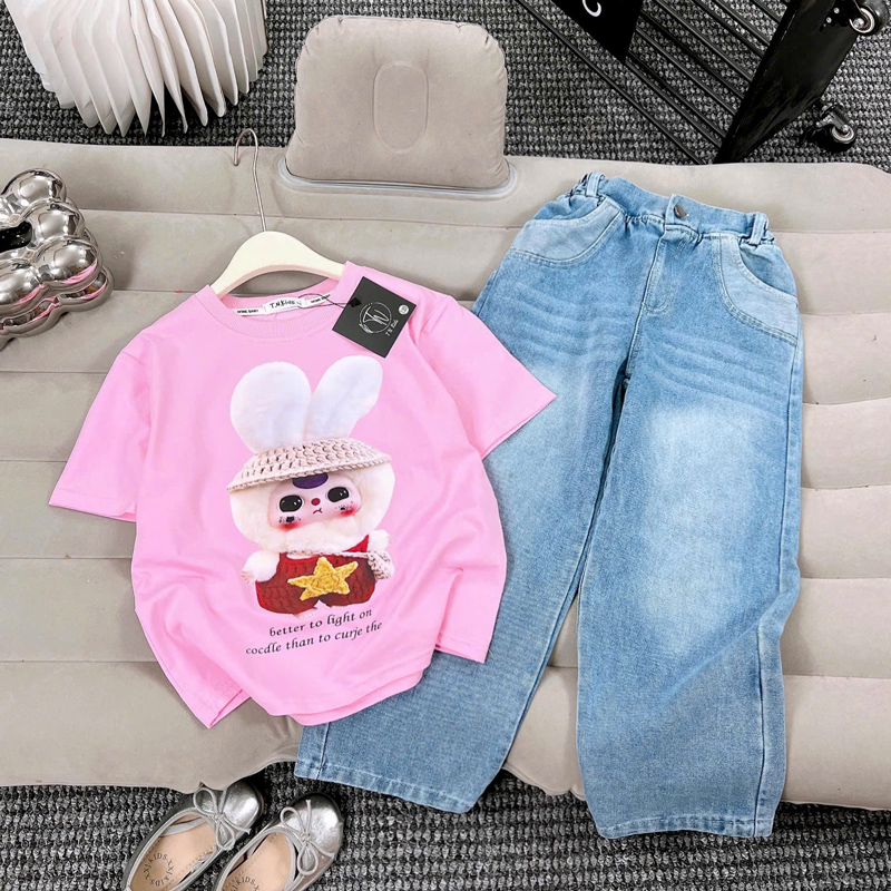 Bộ jean dài bé gái Baby Three nón