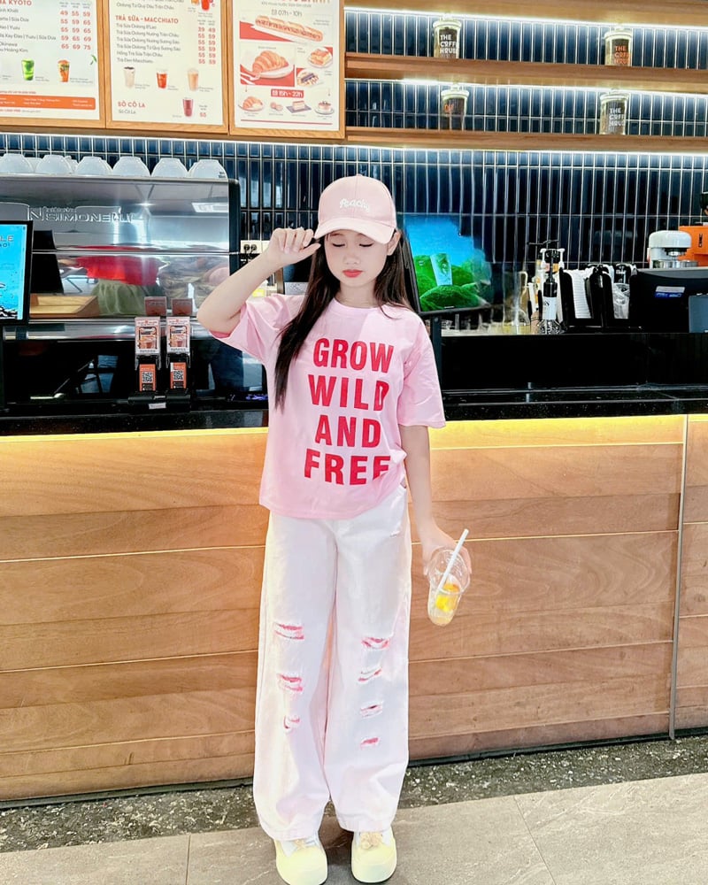 Bộ jean dài bé gái GROW WILD