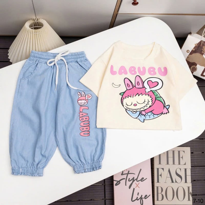 Bộ jean dài bé gái Labubu ngủ tim
